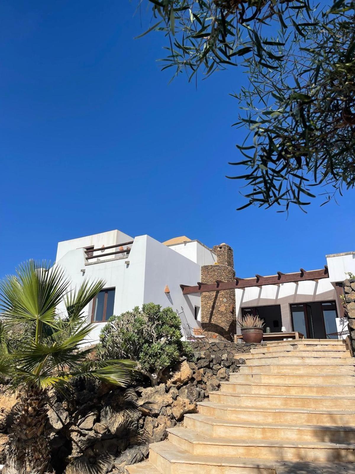 Aria Villa *